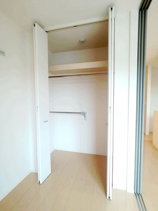 物件内観写真14　(ウォークインクローゼット)