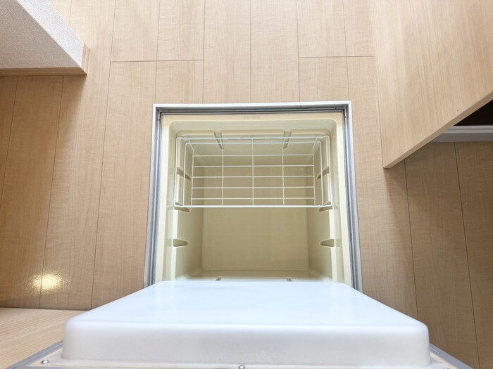 物件内観写真18　(床下収納)