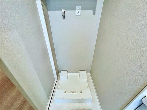 建物設備(洗濯機置き場)