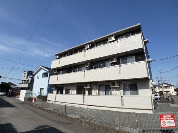 物件外観写真1　(建物外観)