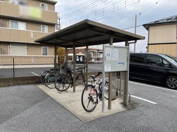 建物設備(駐輪場)