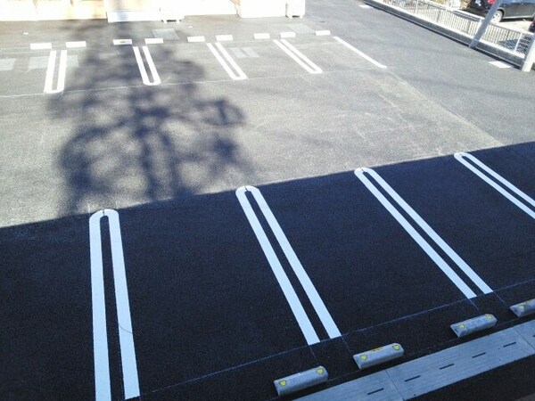 駐車場(駐車場です)