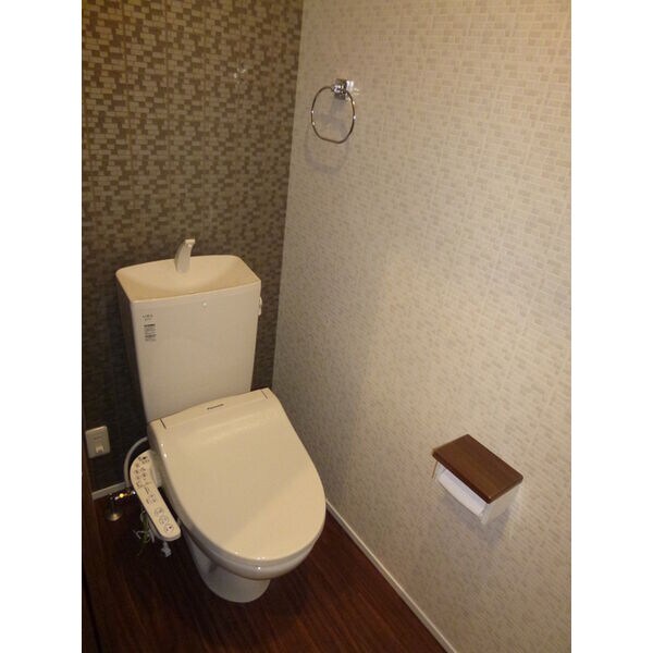 トイレ(写真は別部屋になります。)