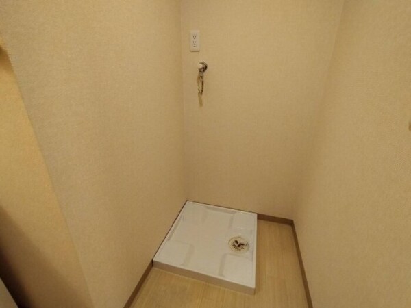 建物設備(洗濯機置き場)