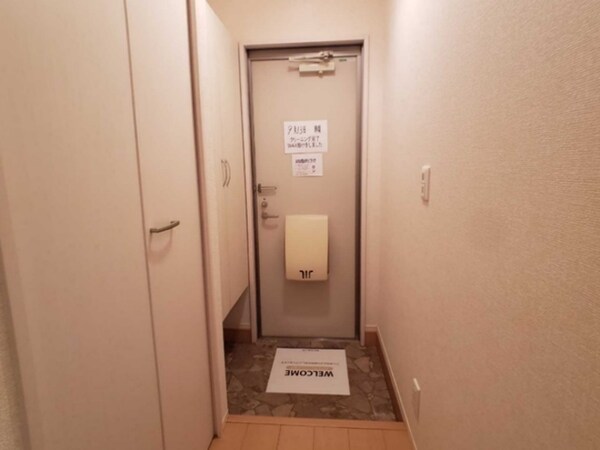 玄関(玄関内)