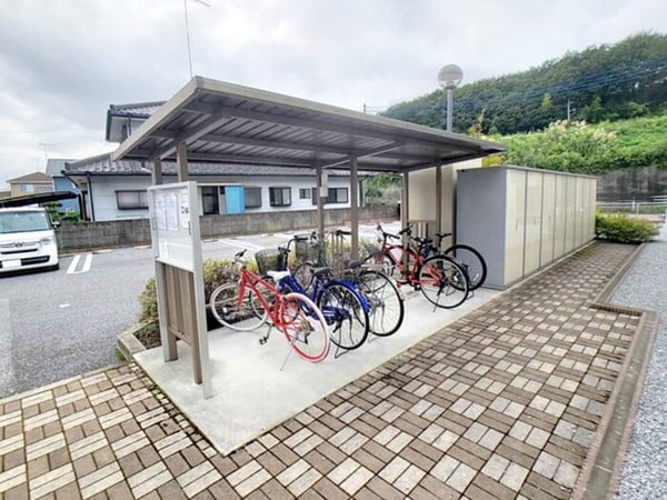 建物設備(駐輪場)