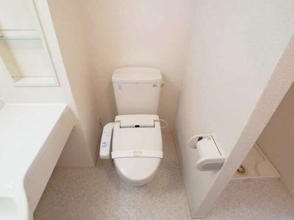 トイレ(温水洗浄暖房便座)