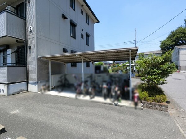 建物設備(駐輪場)
