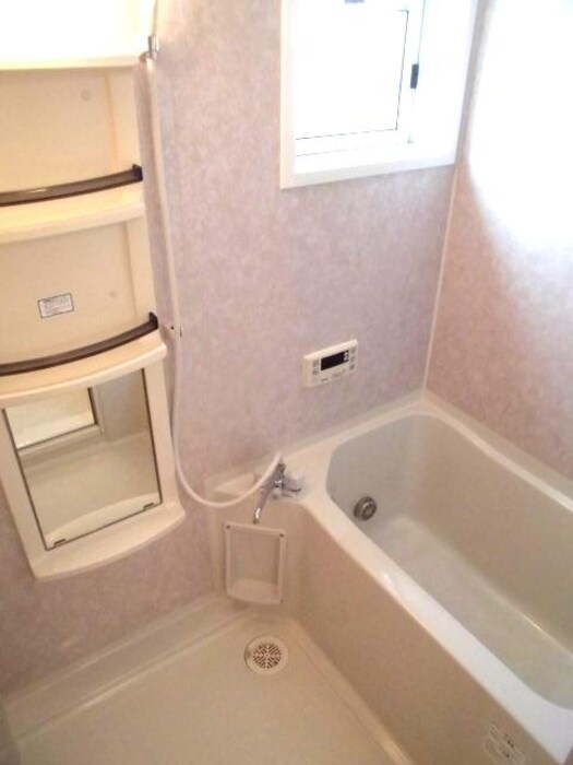 物件内観写真8　(浴室)
