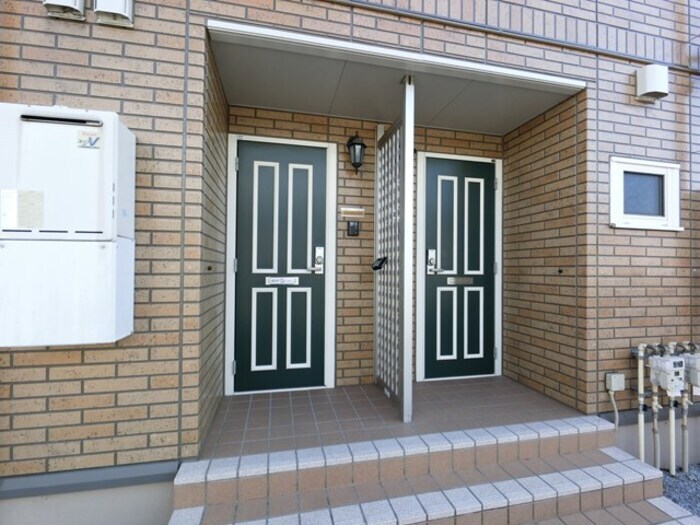 物件内観写真23　(玄関前)