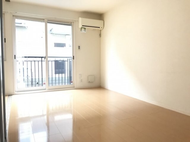 物件内観写真7　(リビング)