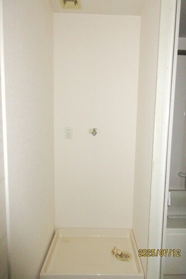 建物設備(室内洗濯機置場)