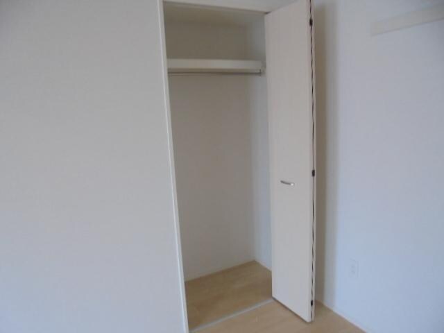 物件内観写真18　(収納)