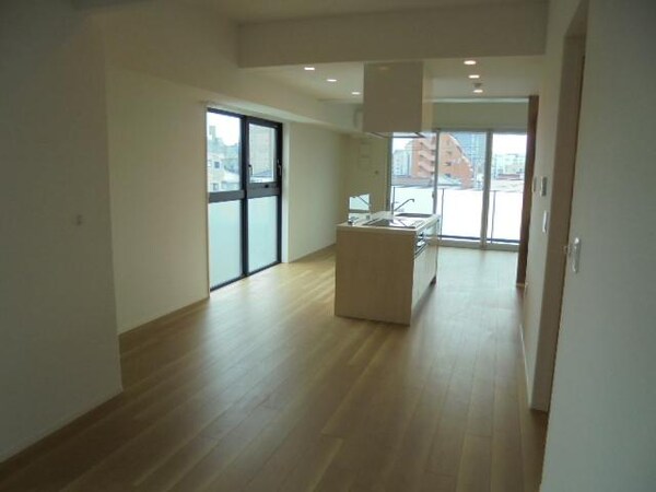 内装他(リビング)