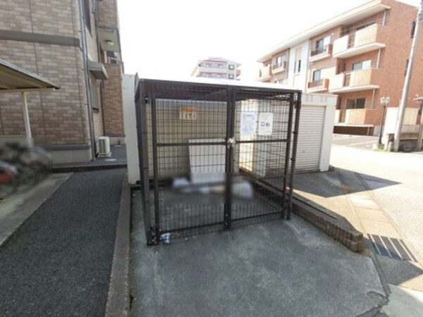 敷地内ゴミステーション