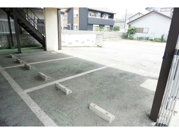 駐車場(駐車場)