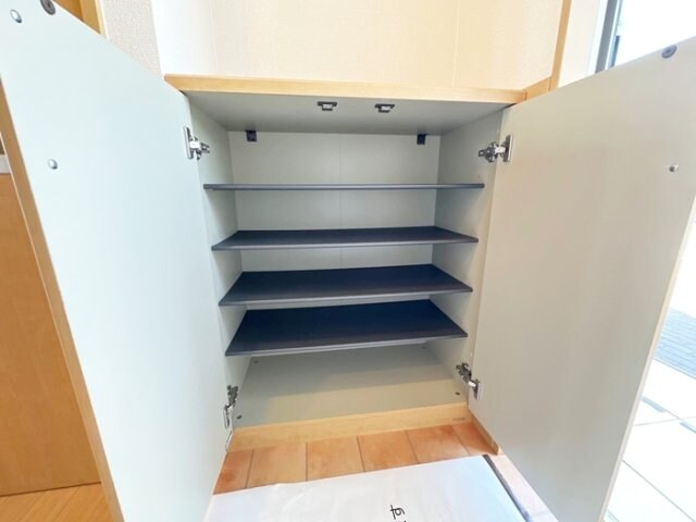 物件内観写真16　(シューズボックス)