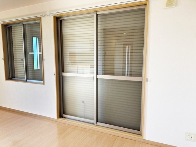 物件内観写真25　(シャッター雨戸)
