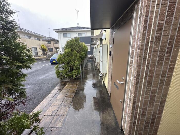 物件外観写真3　(ロビー)