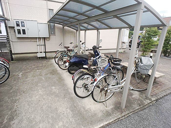 物件内観写真19　(駐輪場)