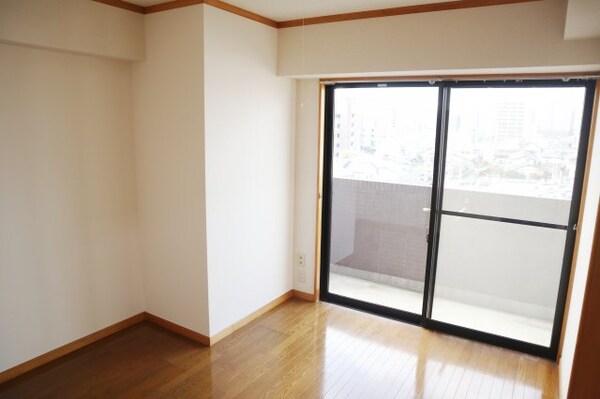 洋室(※退去前の為、同ﾀｲﾌﾟのお部屋です)