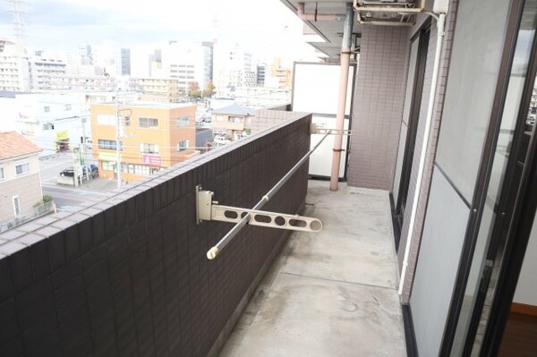 バルコニー(※退去前の為、同ﾀｲﾌﾟのお部屋です)
