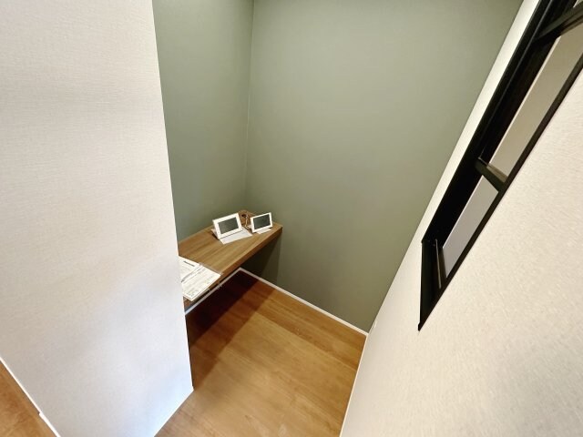 物件内観写真9　(書斎です)