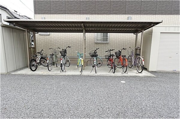 建物設備(駐輪場)