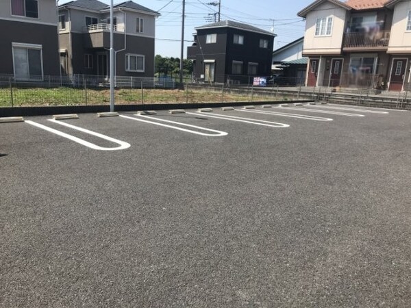 駐車場(駐車場)