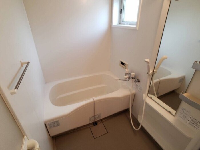 物件内観写真7　(浴室)