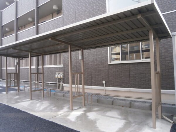 建物設備(駐輪場)