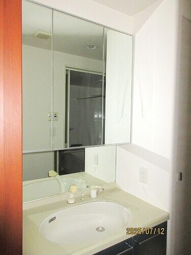 物件内観写真5　(洗面所)