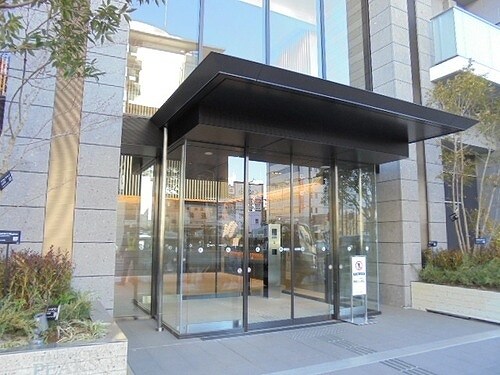 物件内観写真14　(エントランス外観別角度　※前回募集時2023.5撮影)