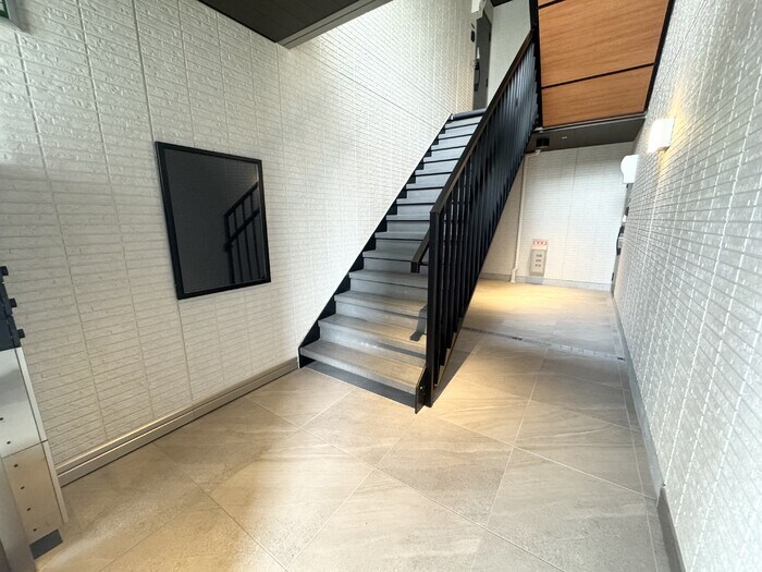 物件外観写真3　(ロビー)