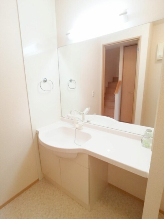 物件内観写真11　(カウンター洗面台)
