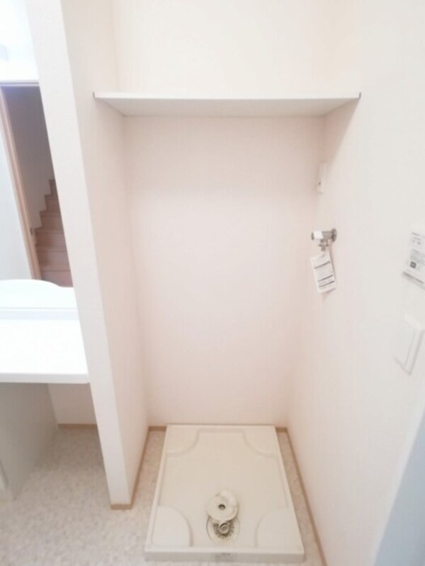 建物設備(洗濯機置き場)