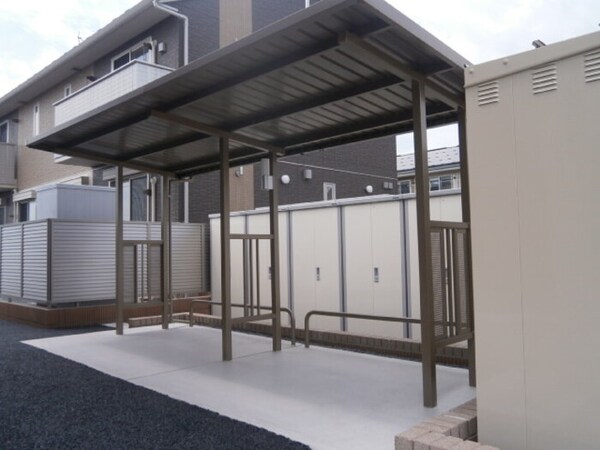 建物設備(駐輪場)