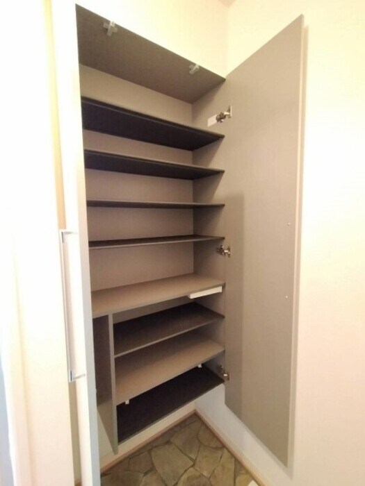 物件内観写真12　(シューズボックス)