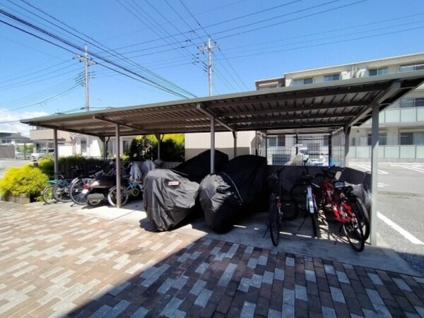 建物設備(駐輪場)