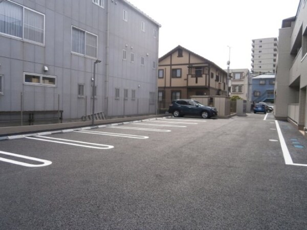 駐車場(駐車場)