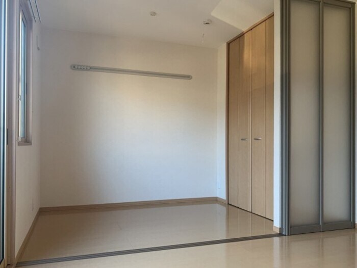 物件内観写真12　(洋室)