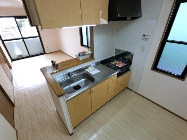 物件内観写真8　(ガスコンロ付き対面キッチン（センサー付きキッチン手元灯）)