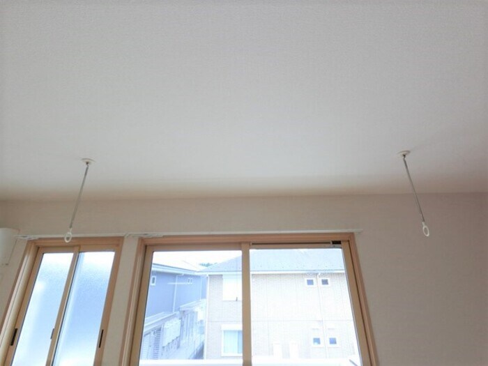 物件内観写真17　(LDK 室内物干し)