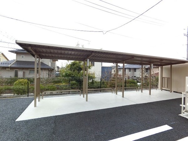 建物設備(駐輪場)
