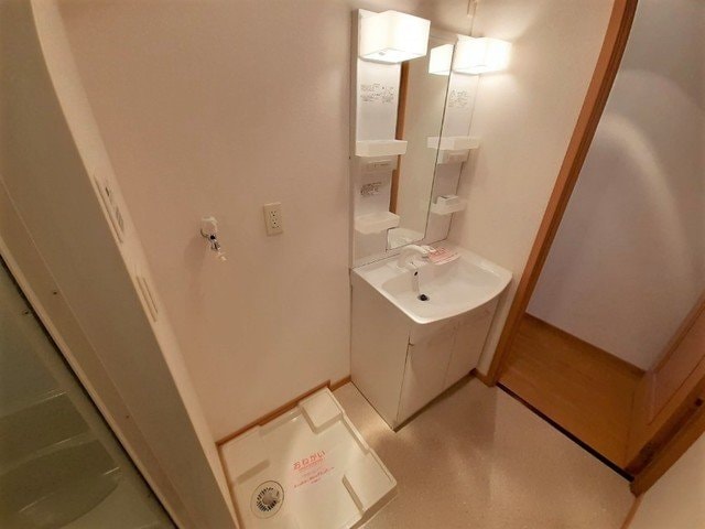 物件内観写真13　(洗面所です)