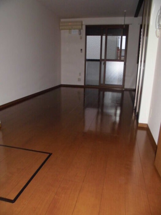 物件内観写真5　(LDK)