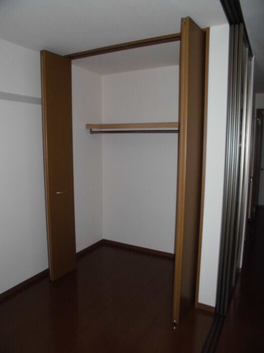 物件内観写真11　(クローゼット)
