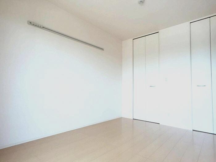 物件内観写真11　(洋室)