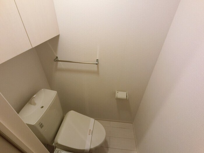 物件内観写真12　(温水洗浄暖房便座)