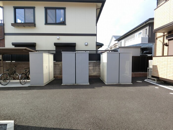 物件内観写真24　(外部物置)